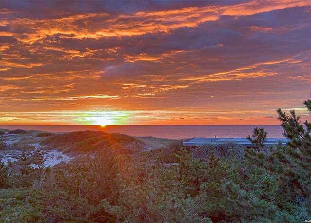Property at 2004 Montauk Hwy #1817, Amagansett, NY 11930, 1 bed, 1 bath