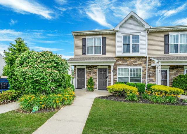 Property at 34 Weatherby Ln, Central Islip, NY 11722, 2 beds, 2 baths