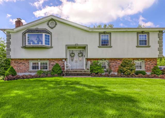Property at 4 Stacie Ln, Spring Valley, NY 10977, 5 beds, 3 baths