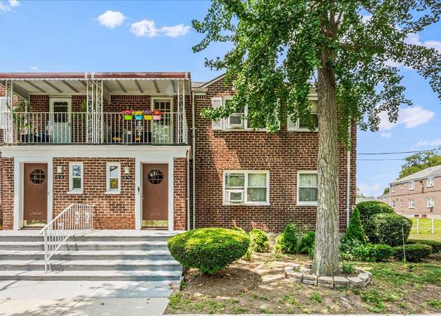 Property at 131-44 Laurelton Pkwy, Rosedale, NY 11422, 2 beds, 1 bath