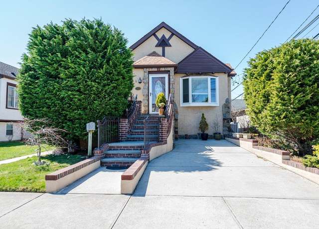 Property at 311 Washington Blvd, Long Beach, NY 11561, 4 beds, 3 baths