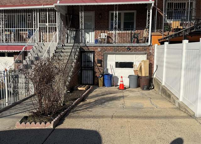 Property at 655 E 240th St, Bronx, NY 10470