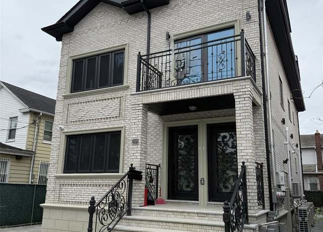 Property at 46-40 Kissena Blvd, Flushing, NY 11355, 7 beds, 6 baths