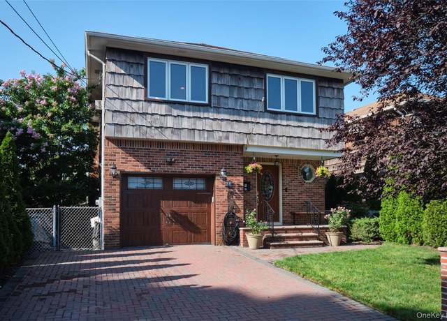 Property at 34 Vandewater Ave, Floral Park, NY 11001, 5 beds, 4 baths