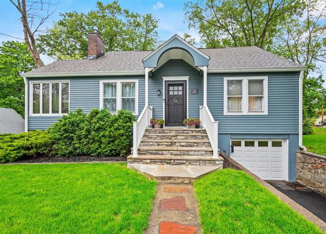 Property at 2 Ward St, Suffern, NY 10901, 4 beds, 2.5 baths
