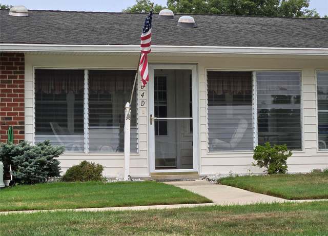 Property at 264 Newcastle Ct Unit D, Ridge, NY 11961, 2 beds, 1 bath