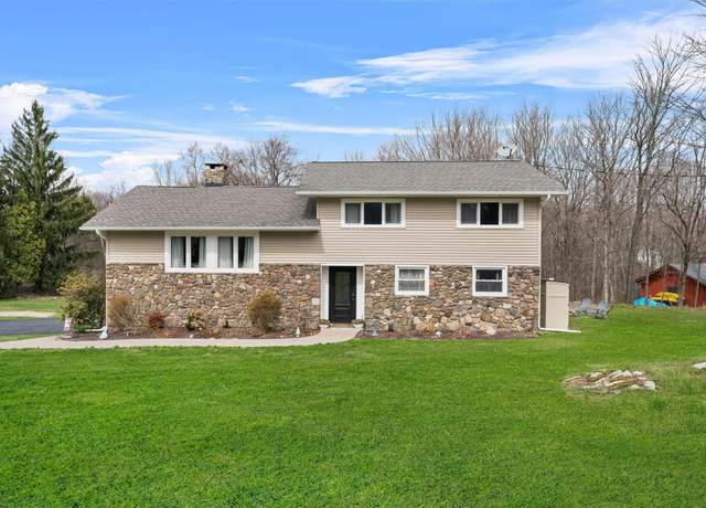 Property at 312 W Mombasha Rd, Monroe, NY 10950, 4 beds, 2 baths
