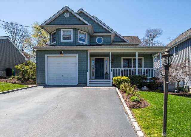 Property at 17 Juniper Pl, Huntington, NY 11743, 4 beds, 2.5 baths