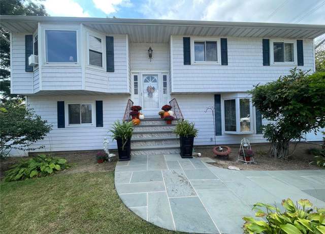 Property at 18 Prescott Ave, Dix Hills, NY 11746, 5 beds, 2 baths