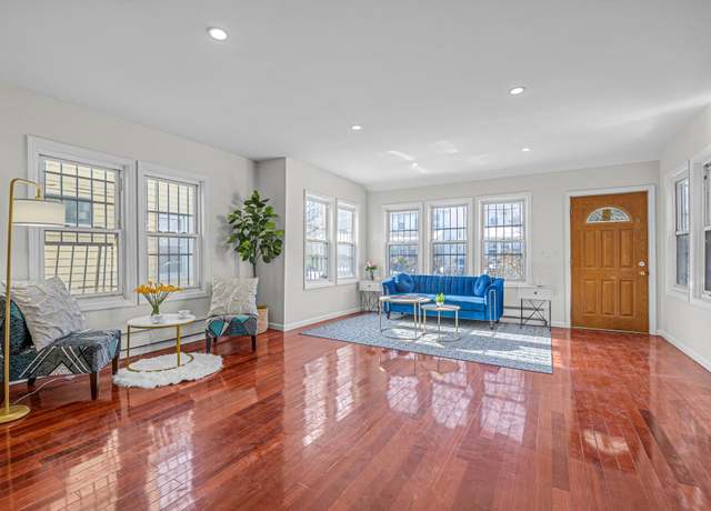 Property at 81-19 164th Pl, Hillcrest (queens), NY 11432, 4 beds, 3 baths