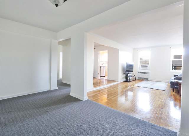 Property at 6712 Yellowstone Blvd Unit G18, Forest Hills, NY 11375, 2 beds, 2 baths