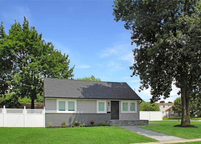 Property at 59 Rhoda Ave, North Babylon, NY 11703, 3 beds, 2 baths