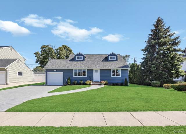 Property at 23 Peachtree Ln, Hicksville, NY 11801, 4 beds, 2 baths