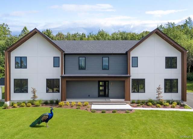 Property at 1 Warwick Isle Blvd, Pine Island, NY 10969, 4 beds, 3.5 baths