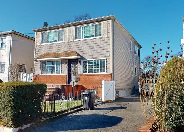 Property at 64 Ormonde Blvd, Valley Stream, NY 11580, 4 beds, 4.5 baths