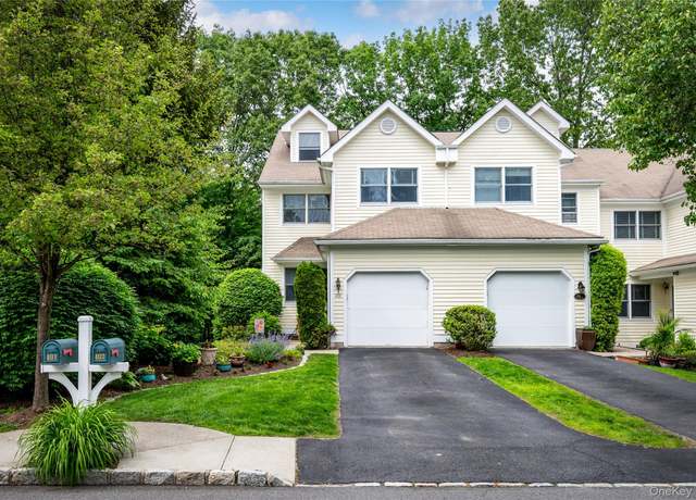 Property at 401 Glenwood Dr #401, Briarcliff Manor, NY 10510, 3 beds, 2.5 baths