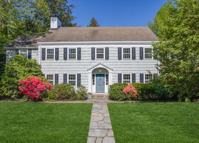 Property at 135 Corona Ave, Pelham, NY 10803, 4 beds, 2.5 baths