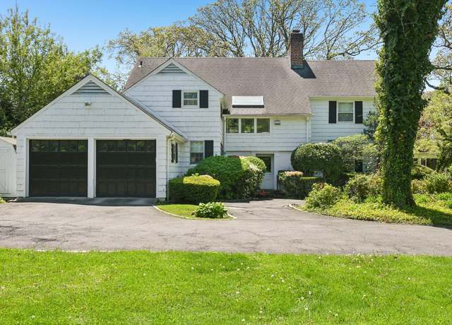 Property at 190 Pond Xing, Lawrence, NY 11559, 5 beds, 4.5 baths