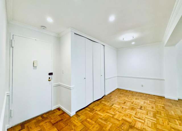 Property at 600 Locust St Unit 2J, Mount Vernon, NY 10552, 2 beds, 1 bath