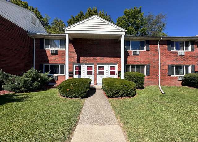 Property at 108 Manor Dr #108, Cornwall, NY 12518, 1 bed, 1 bath