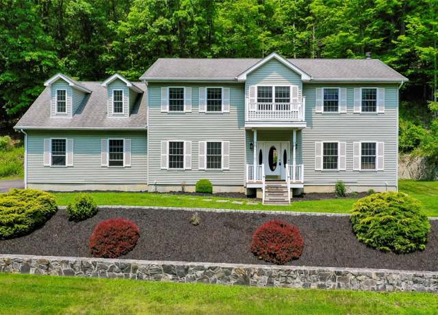 Property at 137 Barmore Rd, Lagrangeville, NY 12540, 4 beds, 2.5 baths