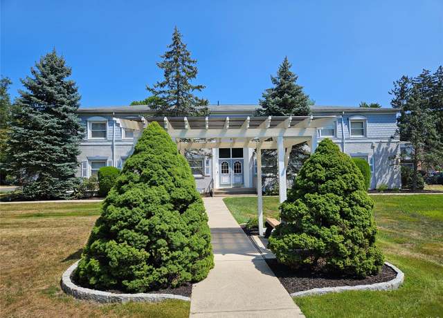 Property at 3 Normandy Vlg #6, Nanuet, NY 10954, 2 beds, 1 bath