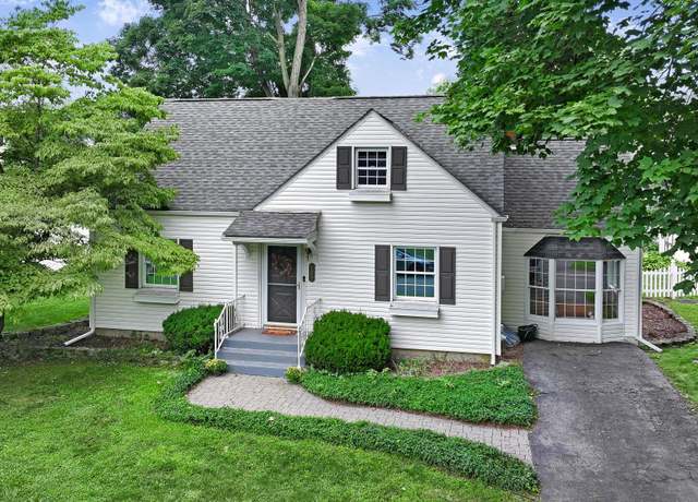Property at 109 Pine Dr, New Windsor, NY 12553, 3 beds, 2 baths