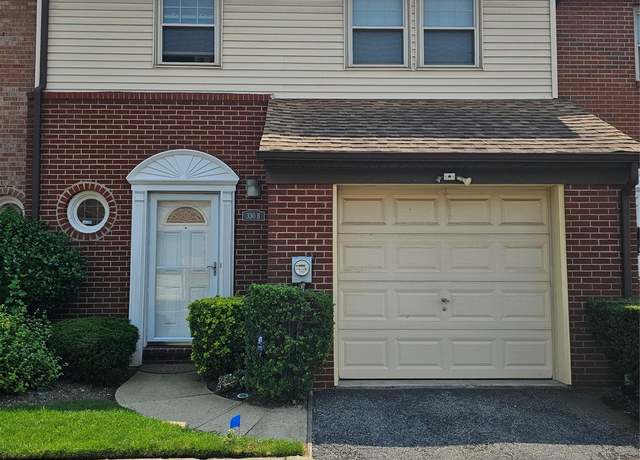 Property at 330b Peninsula Unit 330b, Cedarhurst, NY 11516, 3 beds, 2.5 baths