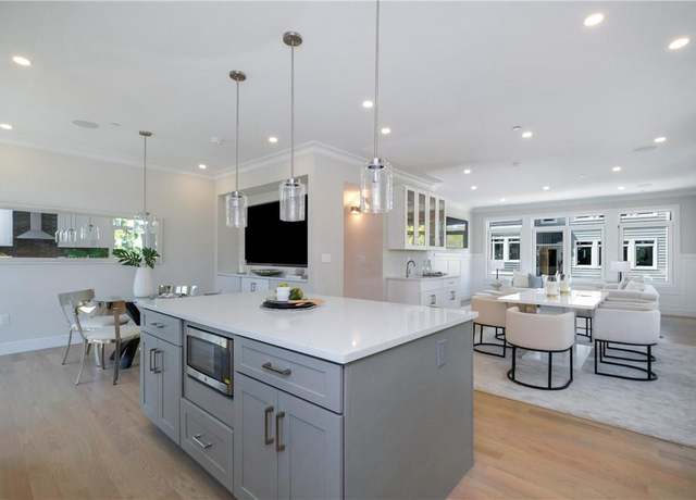 Property at 55 Holland Ave #1, White Plains, NY 10603, 3 beds, 2.5 baths