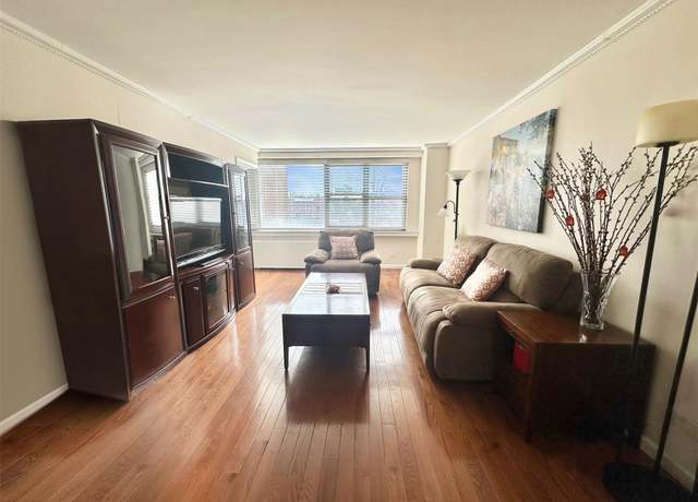 Property at 61-20 Grand Central Pkwy Unit B200, Forest Hills, NY 11375, 1 bed, 1 bath