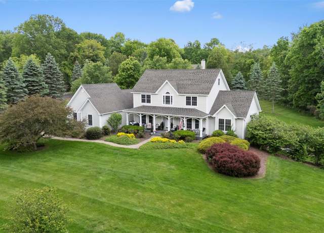 Property at 11 Jodi Dr, Newburgh, NY 12550, 4 beds, 3.5 baths