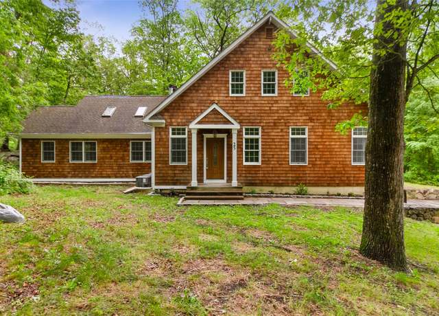 Property at 25 Ferris Dr, Garrison, NY 10524, 3 beds, 2 baths