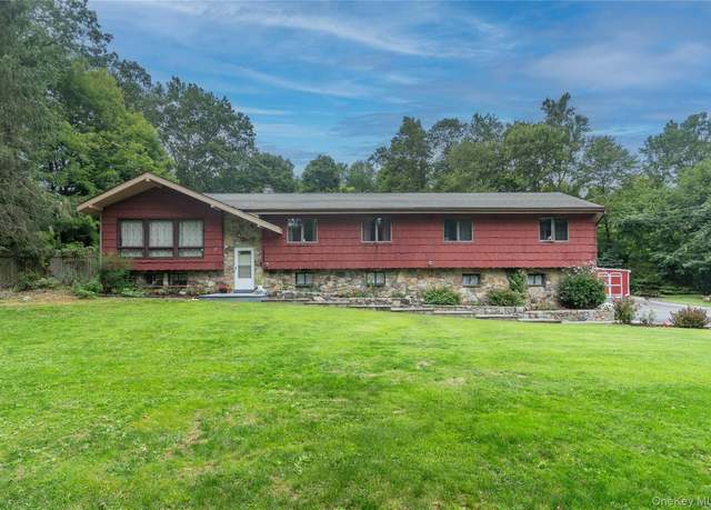 Property at 193 Overhill Rd, Stormville, NY 12582, 4 beds