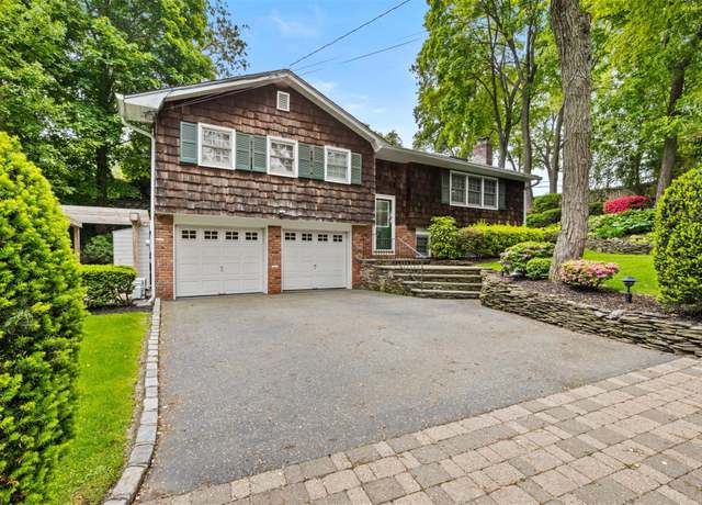 Property at 501 Arthur St, Centerport, NY 11721, 4 beds, 2 baths