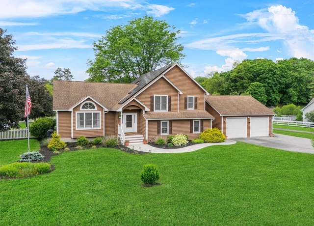 Property at 7 Brandy Ln, Wappingers Falls, NY 12590, 3 beds, 3.5 baths