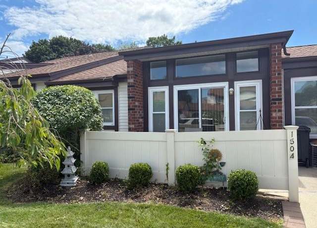 Property at 1504 Gotham Ct, Smithtown, NY 11780, 1 bed, 1.5 baths