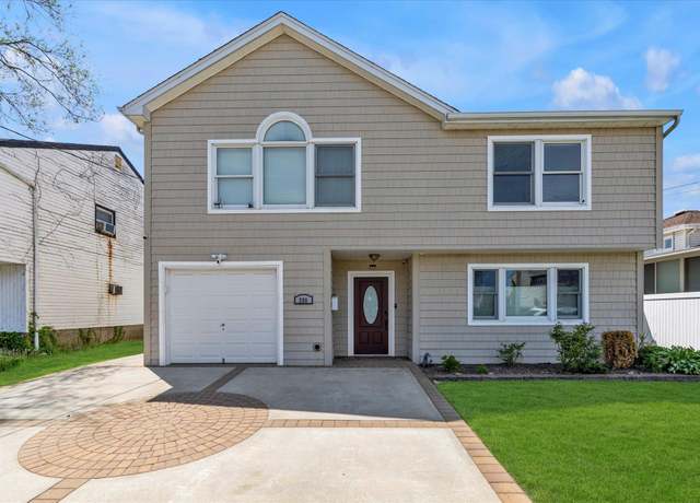 Property at 286 Westside Ave, Freeport, NY 11520, 3 beds, 2 baths