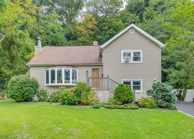 Property at 142 Pembrook Dr, Yonkers, NY 10710, 3 beds, 2 baths