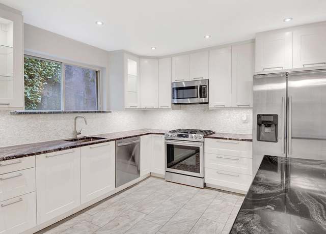 Property at 5450 Valles Ave, Bronx, NY 10471, 3 beds, 2 baths