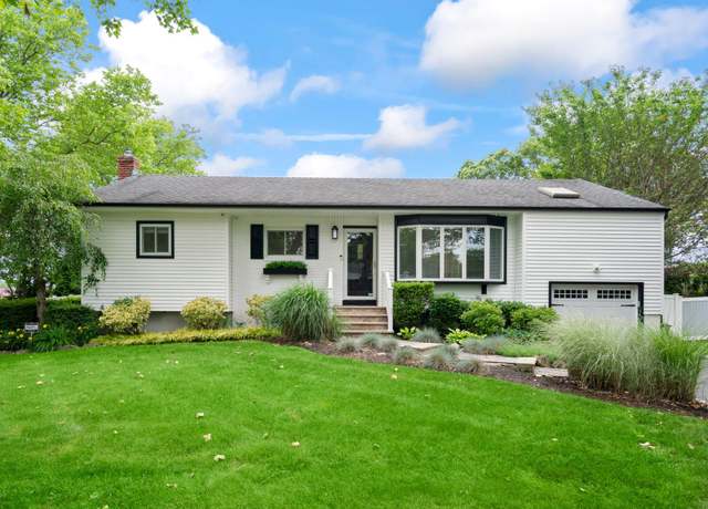 Property at 1016 Westminster Ave, Dix Hills, NY 11746, 3 beds, 1.5 baths