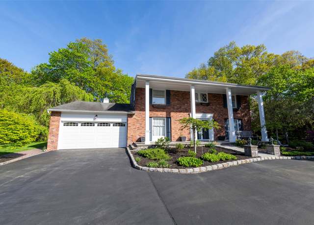 Property at 20 S Lot Rd, Smithtown, NY 11787, 5 beds, 4.5 baths
