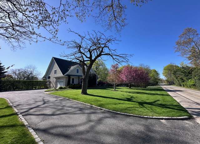 Property at 5850 New Suffolk Rd, New Suffolk, NY 11956, 4 beds, 2.5 baths