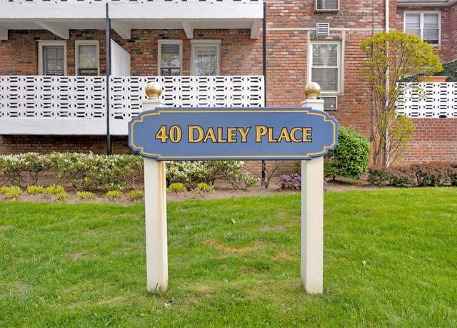 Property at 40 Daley Pl #230, Lynbrook, NY 11563, 1 bed, 1 bath