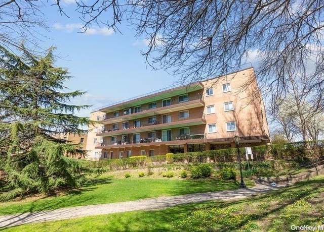 Property at 30 Barstow Rd Unit 2C, Great Neck, NY 11021, 1 bed, 1 bath