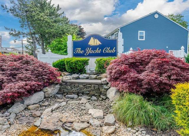 Property at 100 Baker #126, Island Park, NY 11558, 2 beds, 2.5 baths