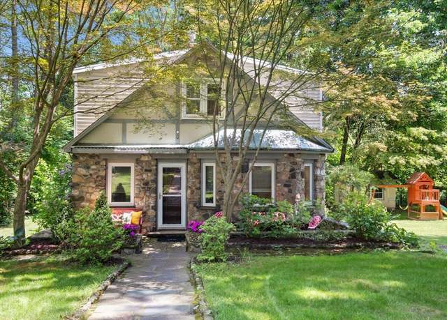 Property at 32 Tighe Rd, Yorktown Heights, NY 10598, 4 beds, 2 baths