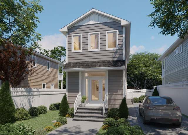Property at 119 Whittier Dr, Kings Park, NY 11754, 3 beds, 2.5 baths
