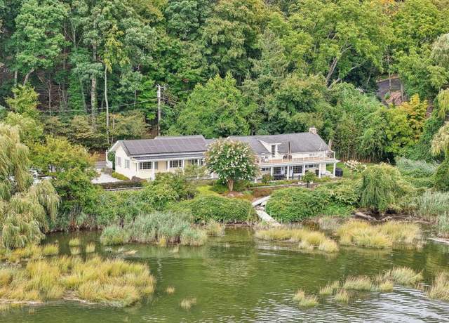 Property at 428 River Rd, Nissequogue, NY 11780, 4 beds, 2.5 baths