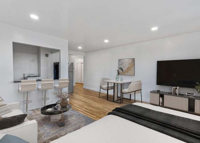Property at 92-29 Lamont Ave Unit 7m, Elmhurst, NY 11373, 1 bath