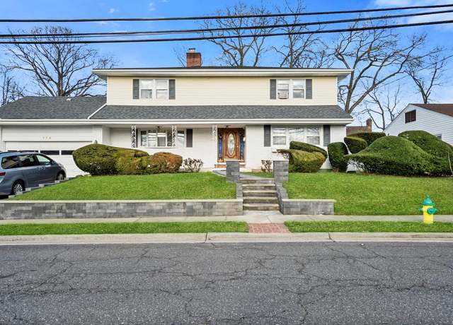 Property at 174 Delaware Ave, Freeport, NY 11520, 5 beds, 5 baths
